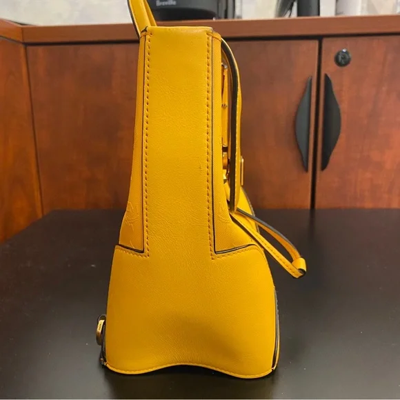 MCM backpack - Picture 4 of 10